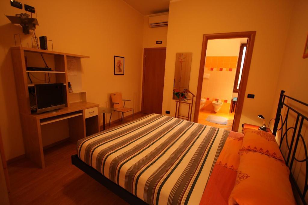 Bed And Breakfast Centrostorico Sarnico Eksteriør bilde