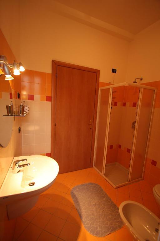 Bed And Breakfast Centrostorico Sarnico Eksteriør bilde