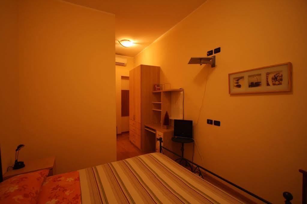 Bed And Breakfast Centrostorico Sarnico Eksteriør bilde